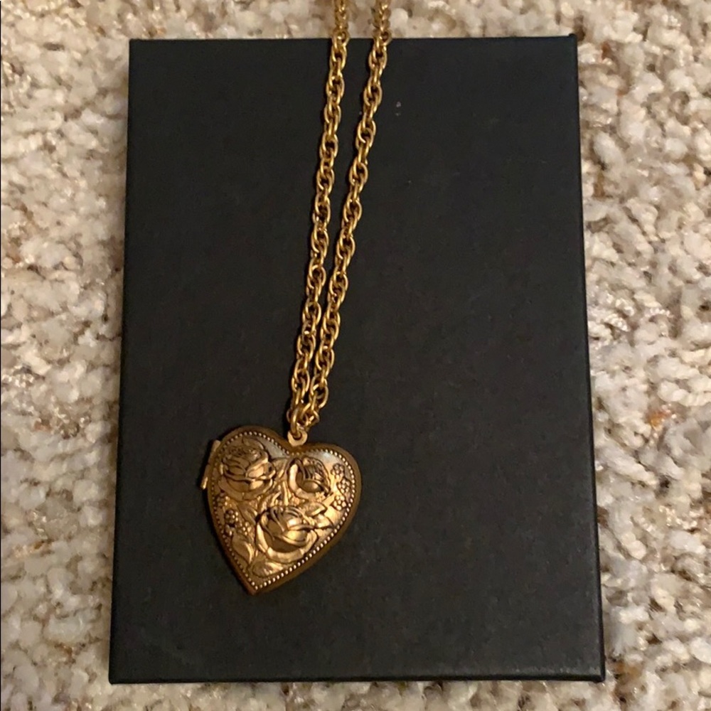 Lock it necklace